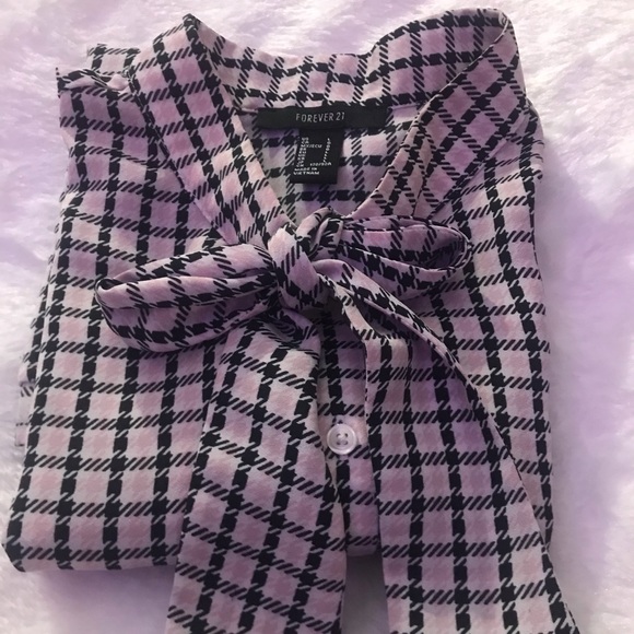 Forever 21 Tops - Forever 21 Pink and Black Square Button